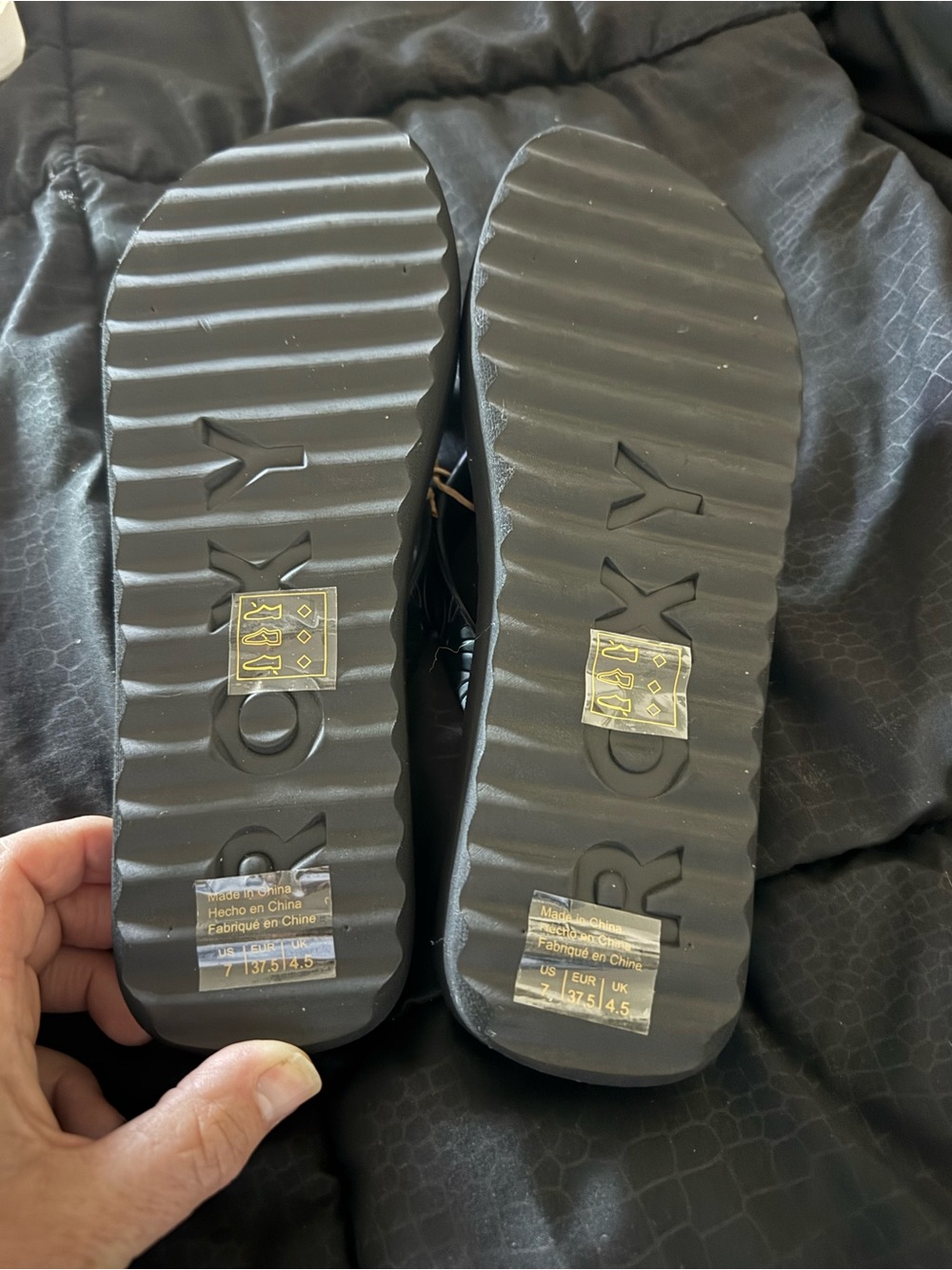 Roxy Black Platform NWT Flip Flop Sandals 7 - Picture 3 of 3